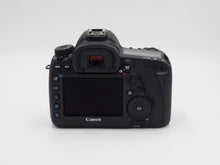 Load image into Gallery viewer, Canon EOS 5D Mark IV 30.4 MP Full Frame Body - USED