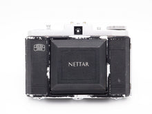 Load image into Gallery viewer, Zeiss Nettar 518/16 Medium Format with Novar-Anastigmat with 75mm f/4.5 Lens - USED

