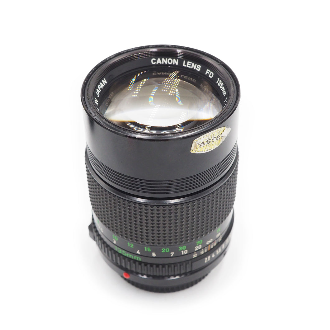 Canon 135mm f/2.8 FD Lens - USED