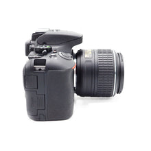 Load image into Gallery viewer, Nikon D5500 24.2 MP with 18-55mm AF-S DX VR G II Lens - USED
