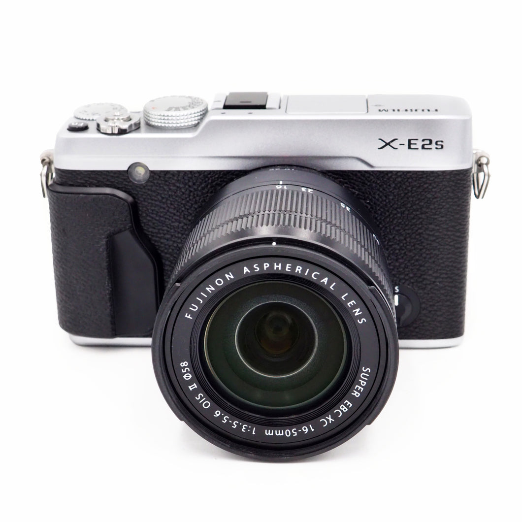 Fujifilm X-E2s 16.3 MP Digital Camera with 16-50mm Lens - Silver - USED