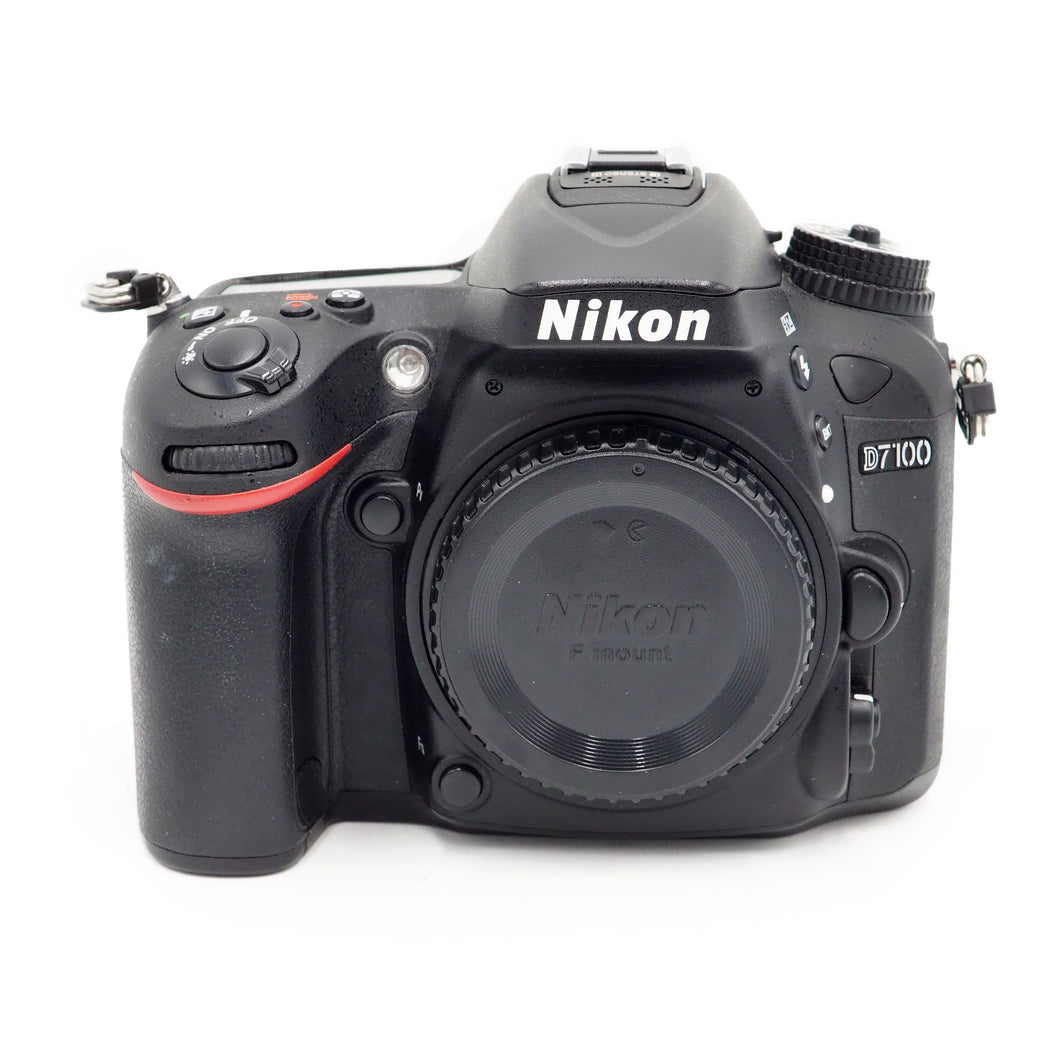 Nikon D7100 24.1 MP Body - USED