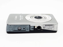 Load image into Gallery viewer, Canon PowerShot SD750  7.1 MP Digital Camera - USED
