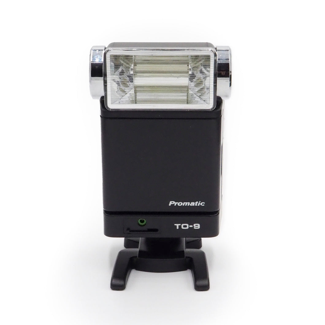 Toshiba Promatic TO-9 Universal Auto Hotshoe Flash - USED