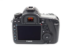 Load image into Gallery viewer, Canon EOS 5D Mark IV 30.4 MP Full Frame Body - USED
