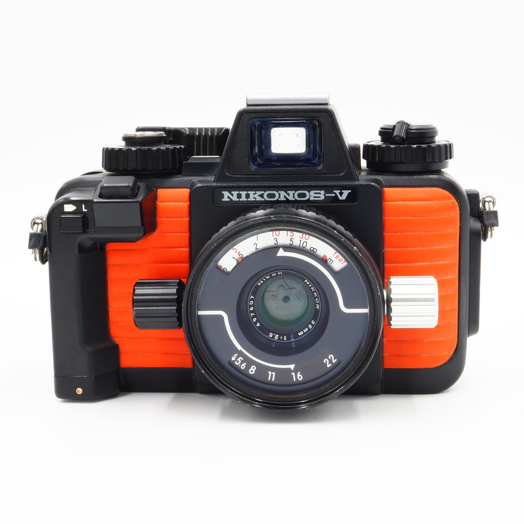 Nikon Nikonos V Underwater Camera with W-Nikkor 35mm f/2.5 Lens - USED