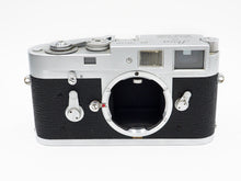 Load image into Gallery viewer, Leica M2 Rangefinder with Summicron 50mm f/2 Collapsible Lens - USED
