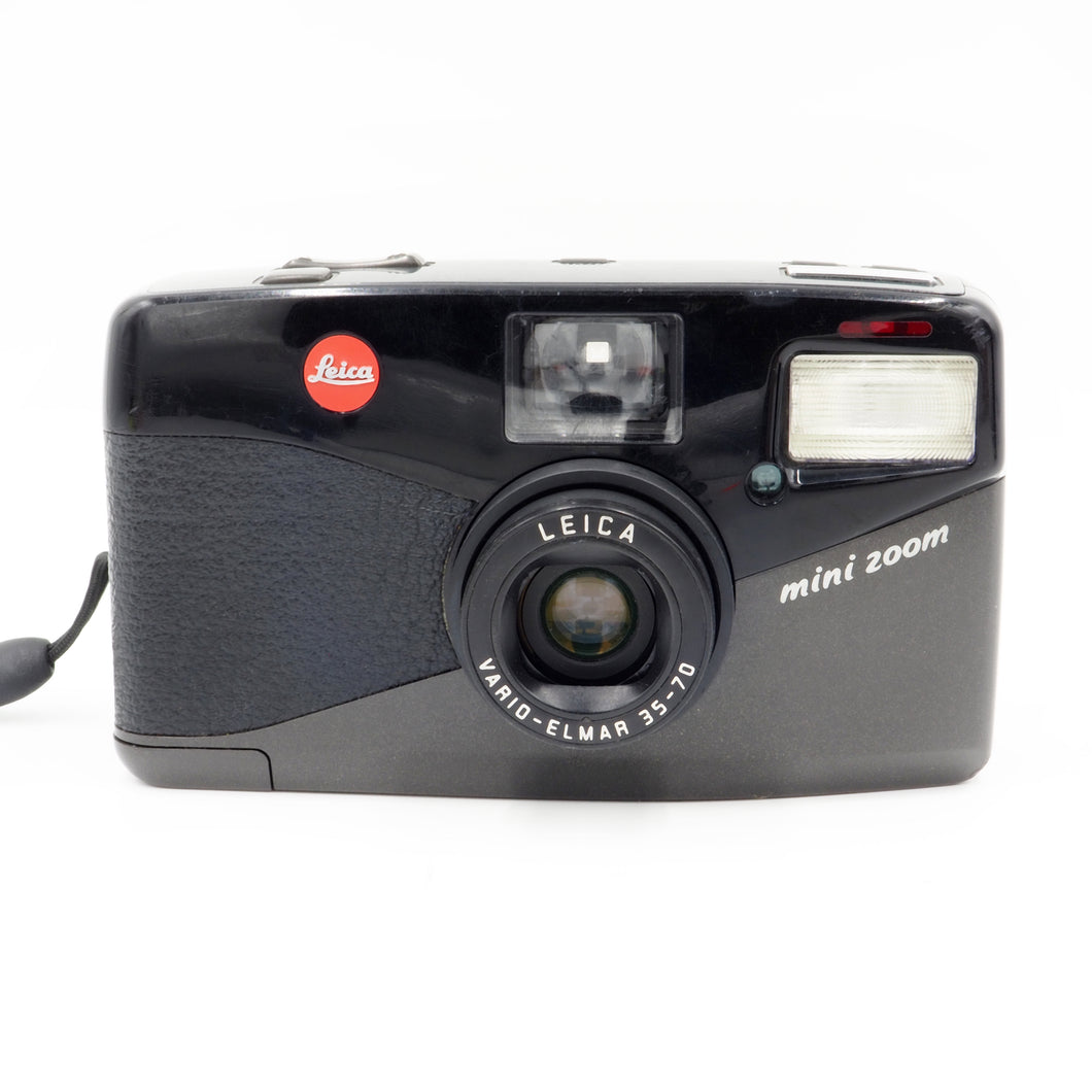 Leica Mini Zoom 35mm Point and Shoot - USED