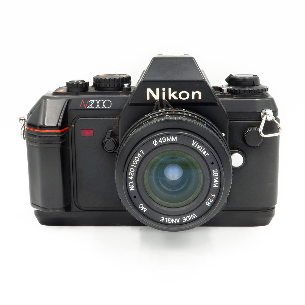 Nikon N2000 w/ Vivitar 28mm f/2.8 Lens - USED